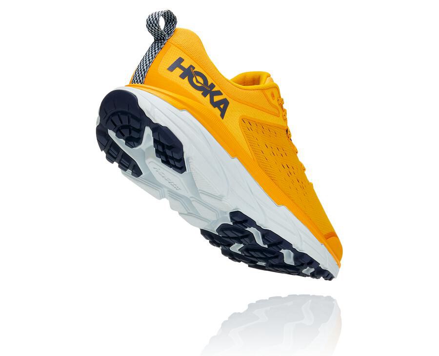 Hoka One One Trail Schoenen Heren - Challenger Atr 6 - Geel - OV4397850